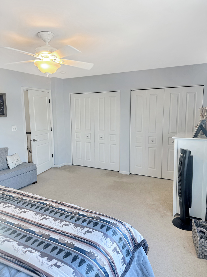 1260 Derry Lane, Pingree Grove, IL 60140