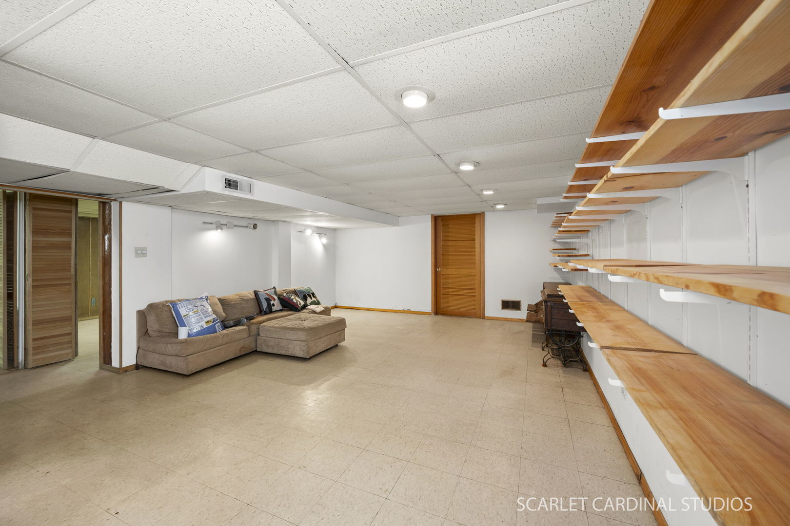 139 W Madison Street, Villa Park, IL 60181