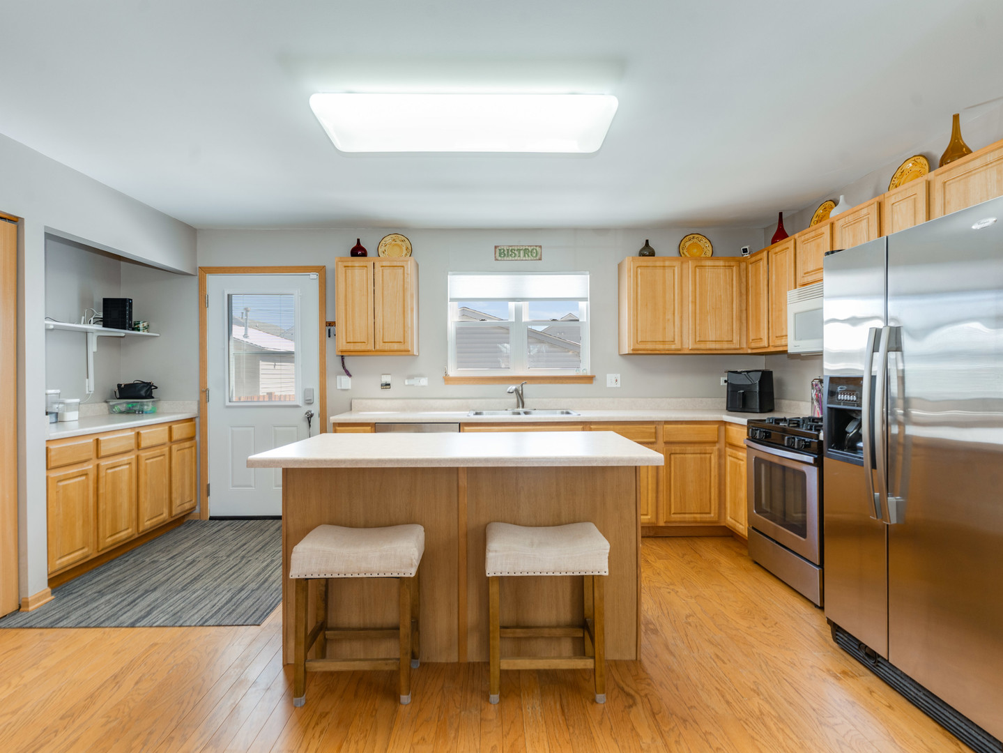 1994 Middlebury Drive, Aurora, IL 60503