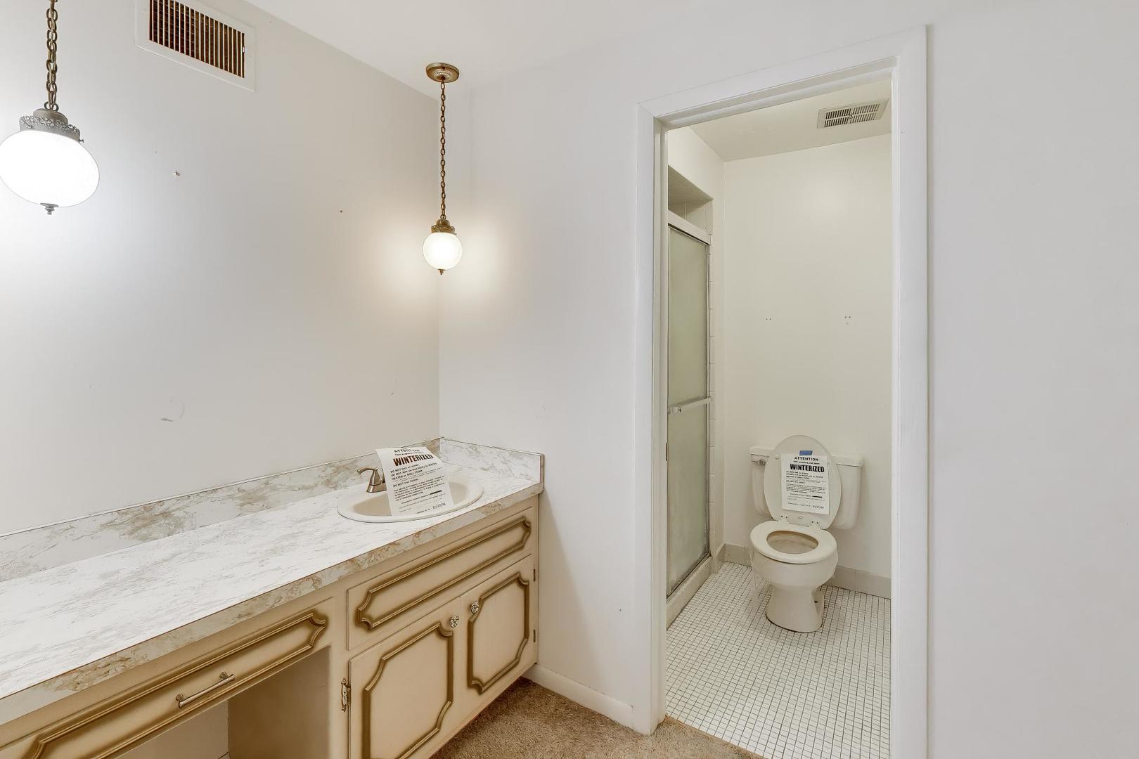 2300 W Talcott Road #1D, Park Ridge, IL 60068