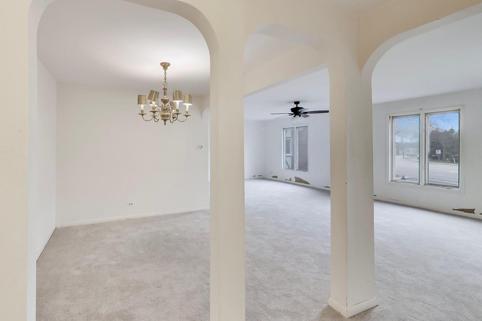 2300 W Talcott Road #1D, Park Ridge, IL 60068