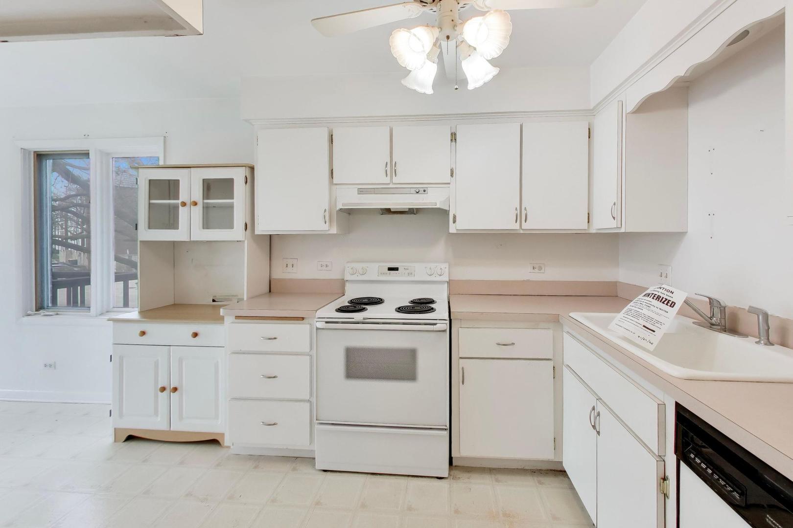 2300 W Talcott Road #1D, Park Ridge, IL 60068