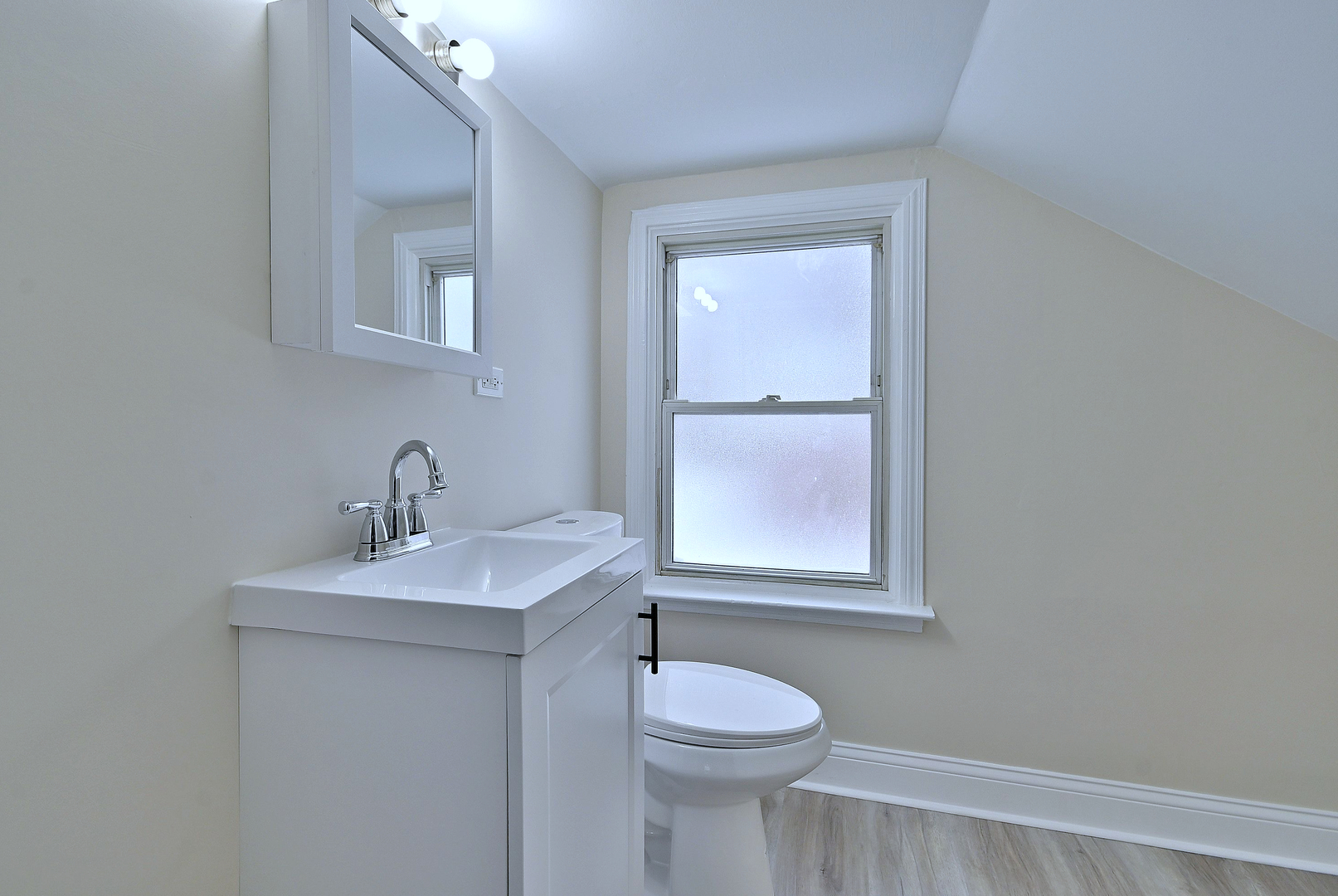 9016 Southview Avenue, Brookfield, IL 60513