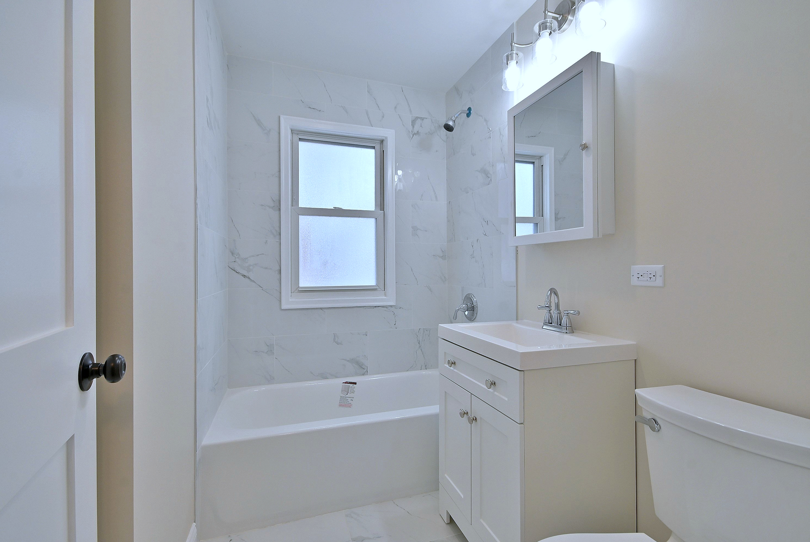 9016 Southview Avenue, Brookfield, IL 60513