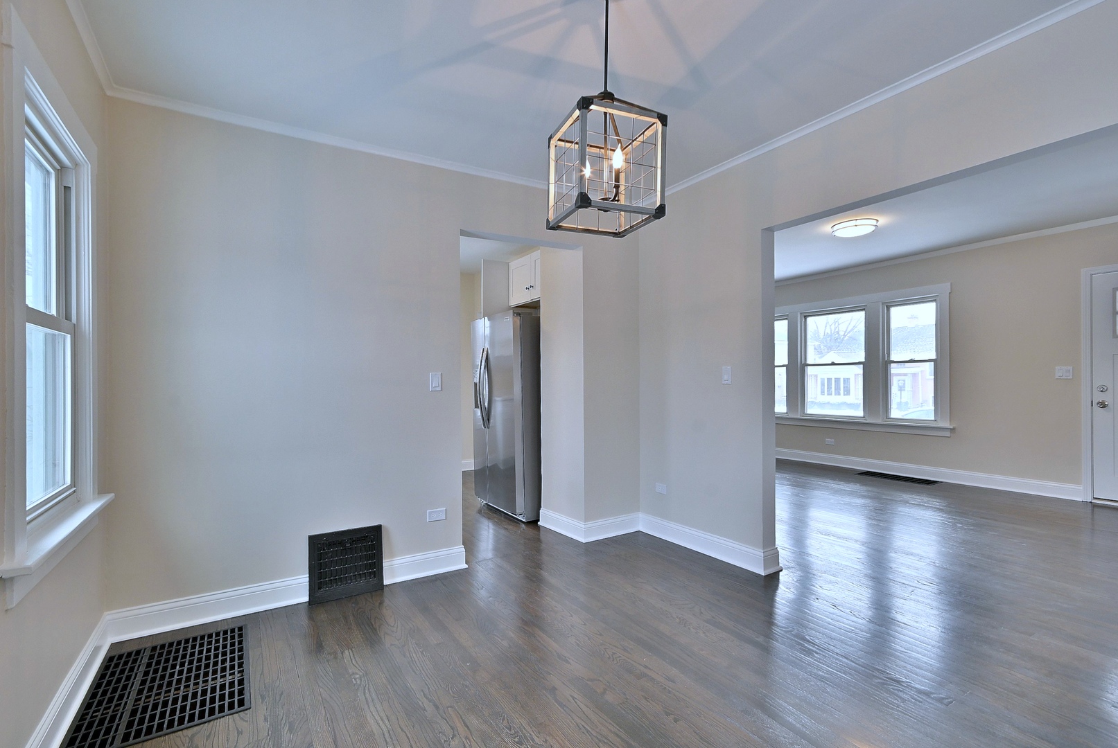 9016 Southview Avenue, Brookfield, IL 60513