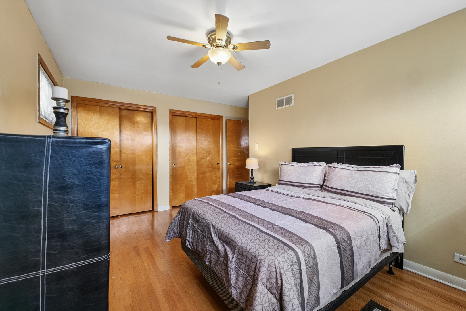 4437 W 100th Street, Oak Lawn, IL 60453