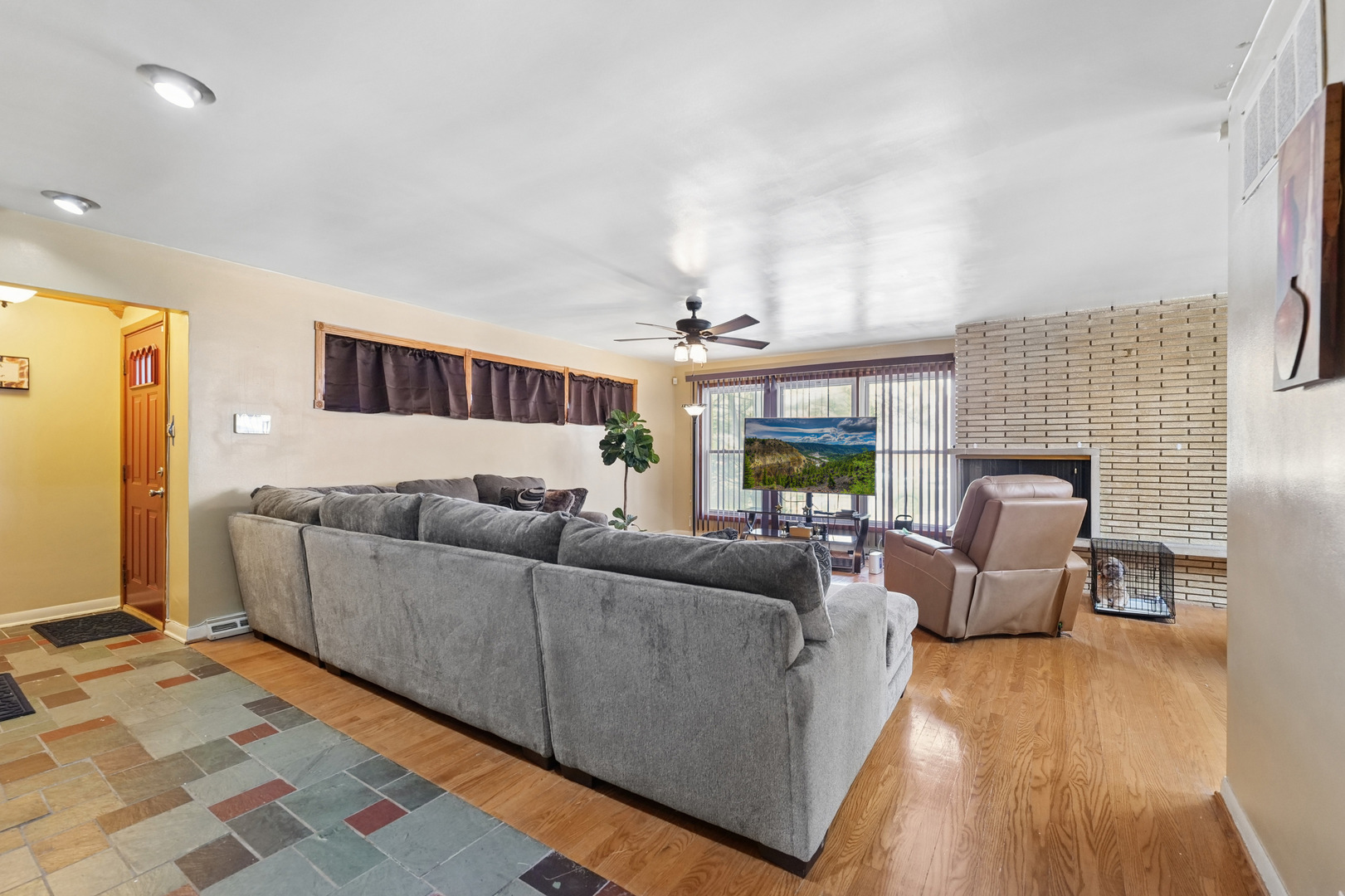 4437 W 100th Street, Oak Lawn, IL 60453