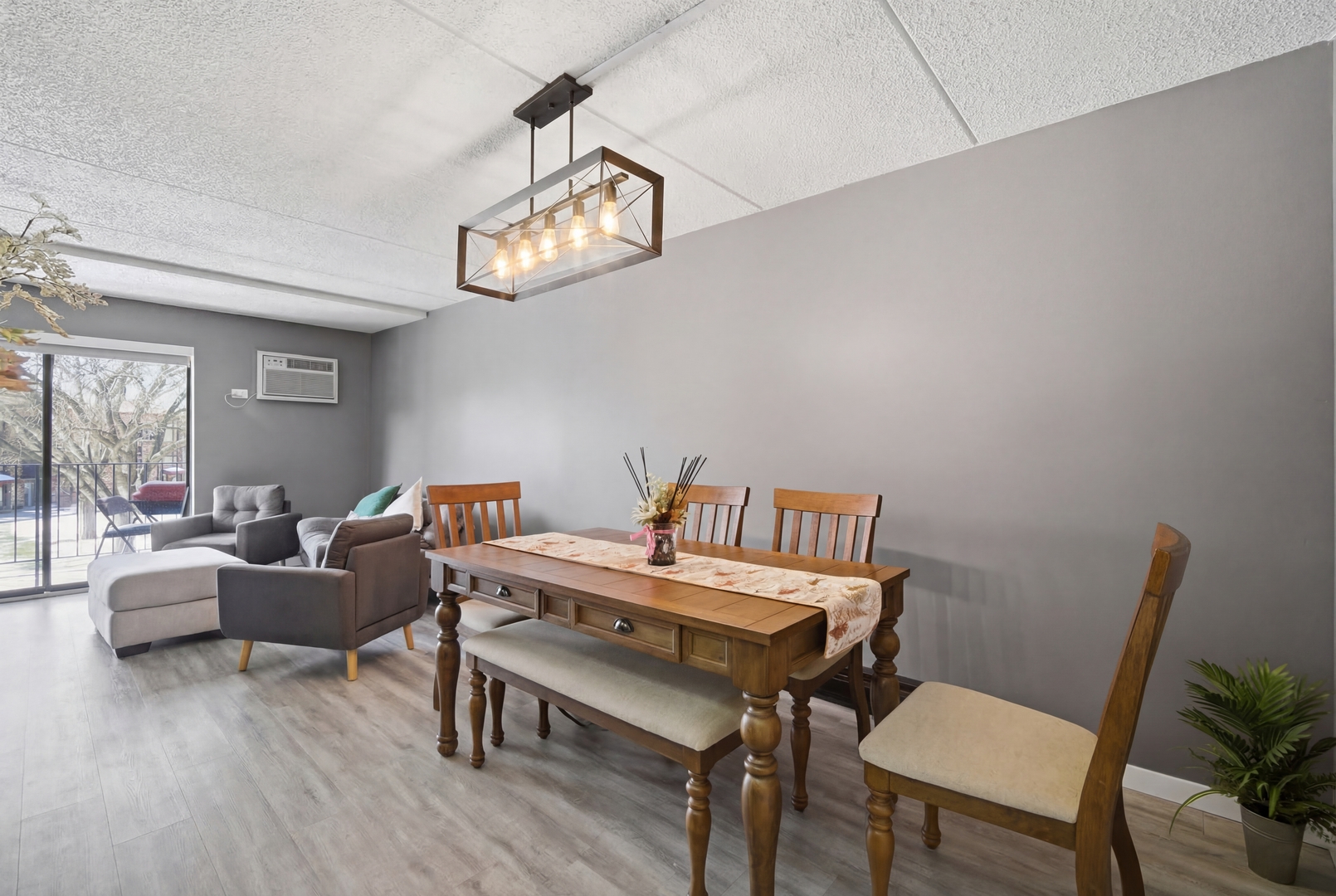 110 Klein Creek Court #3C, Carol Stream, IL 60188