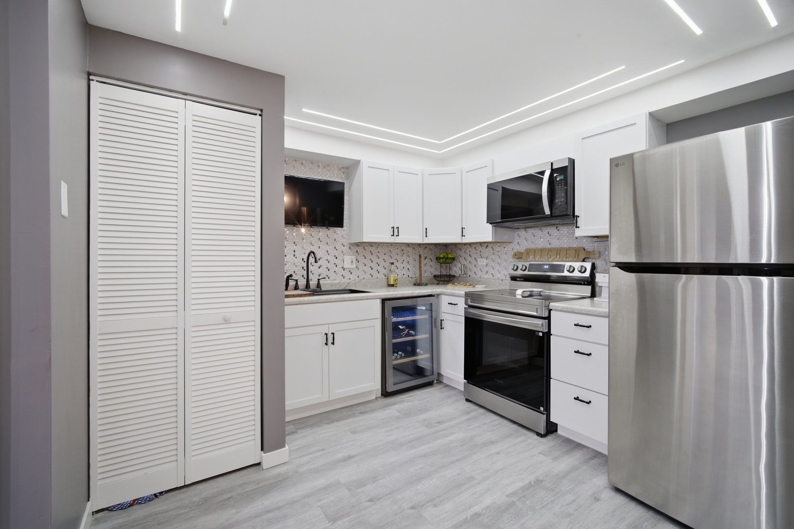 110 Klein Creek Court #3C, Carol Stream, IL 60188