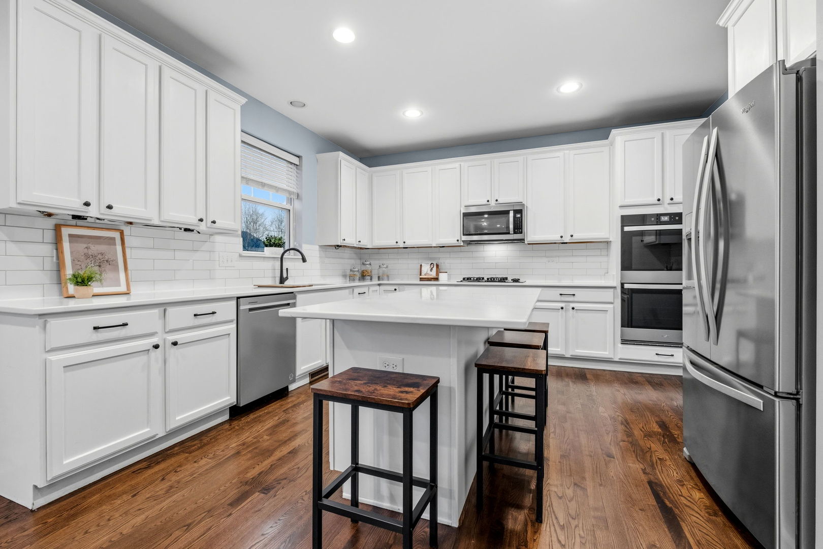 2843 Sweet Clover Way, Wauconda, IL 60084