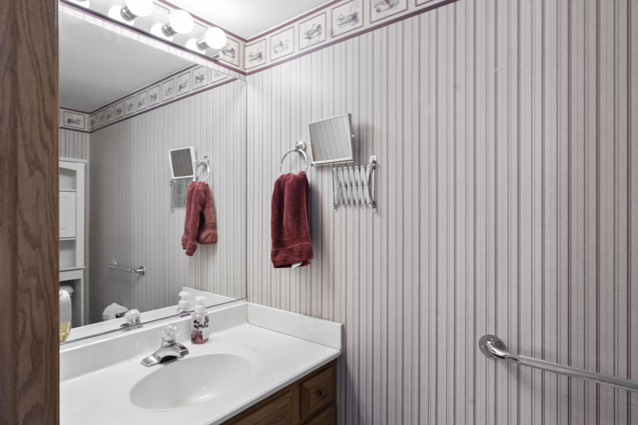 1464 Root Street, Crest Hill, IL 60403