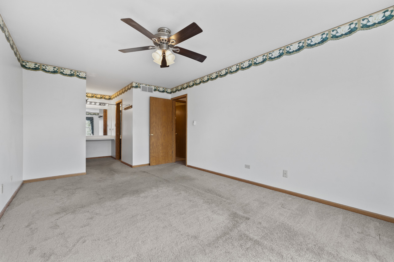 1464 Root Street, Crest Hill, IL 60403