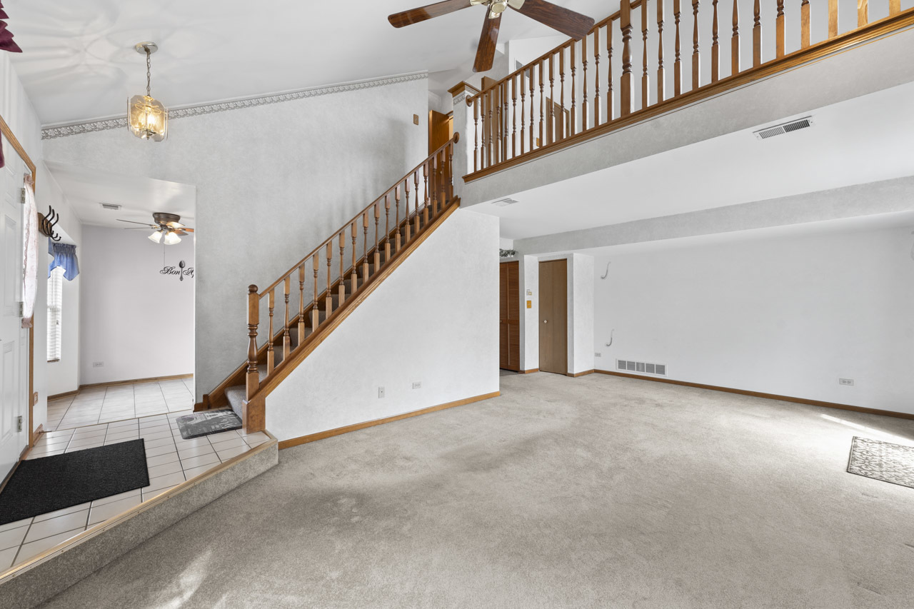 1464 Root Street, Crest Hill, IL 60403