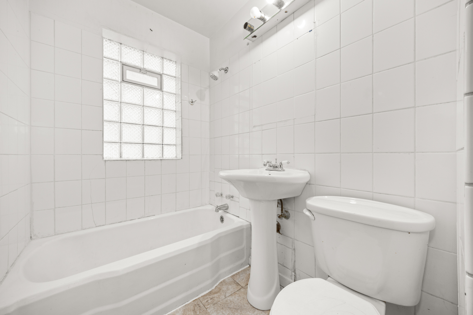 1527 Wentworth Avenue, Calumet City, IL 60409