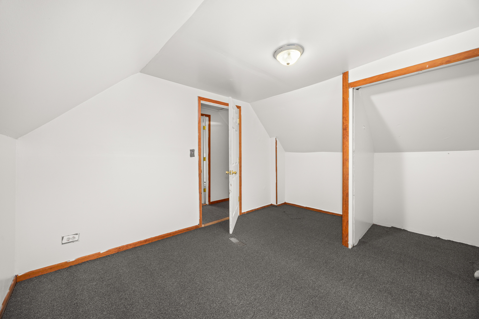 1527 Wentworth Avenue, Calumet City, IL 60409