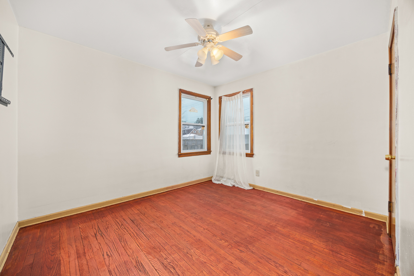 1527 Wentworth Avenue, Calumet City, IL 60409