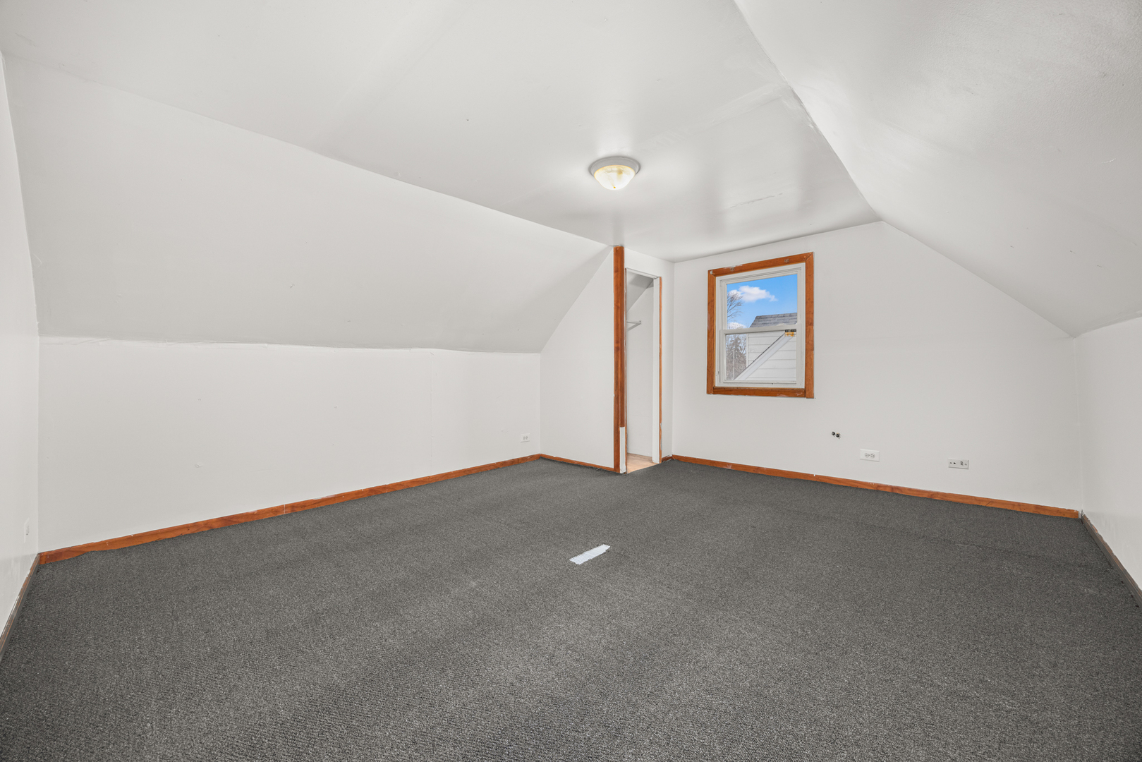 1527 Wentworth Avenue, Calumet City, IL 60409