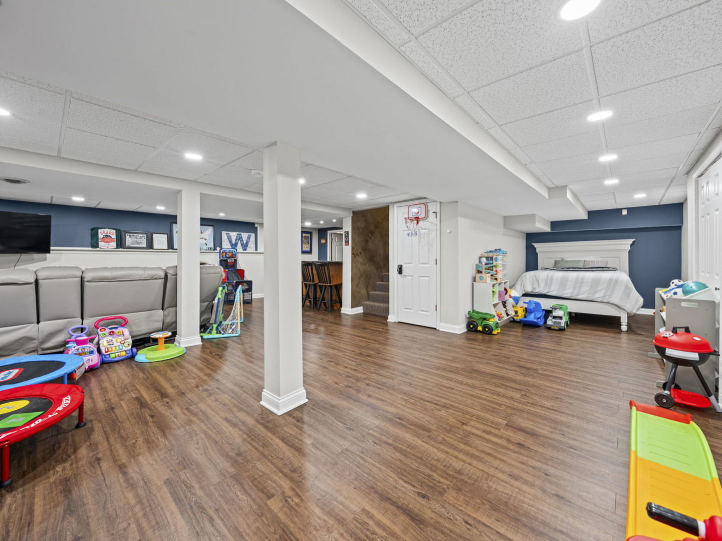 2005 N Woodland Lane, Arlington Heights, IL 60004