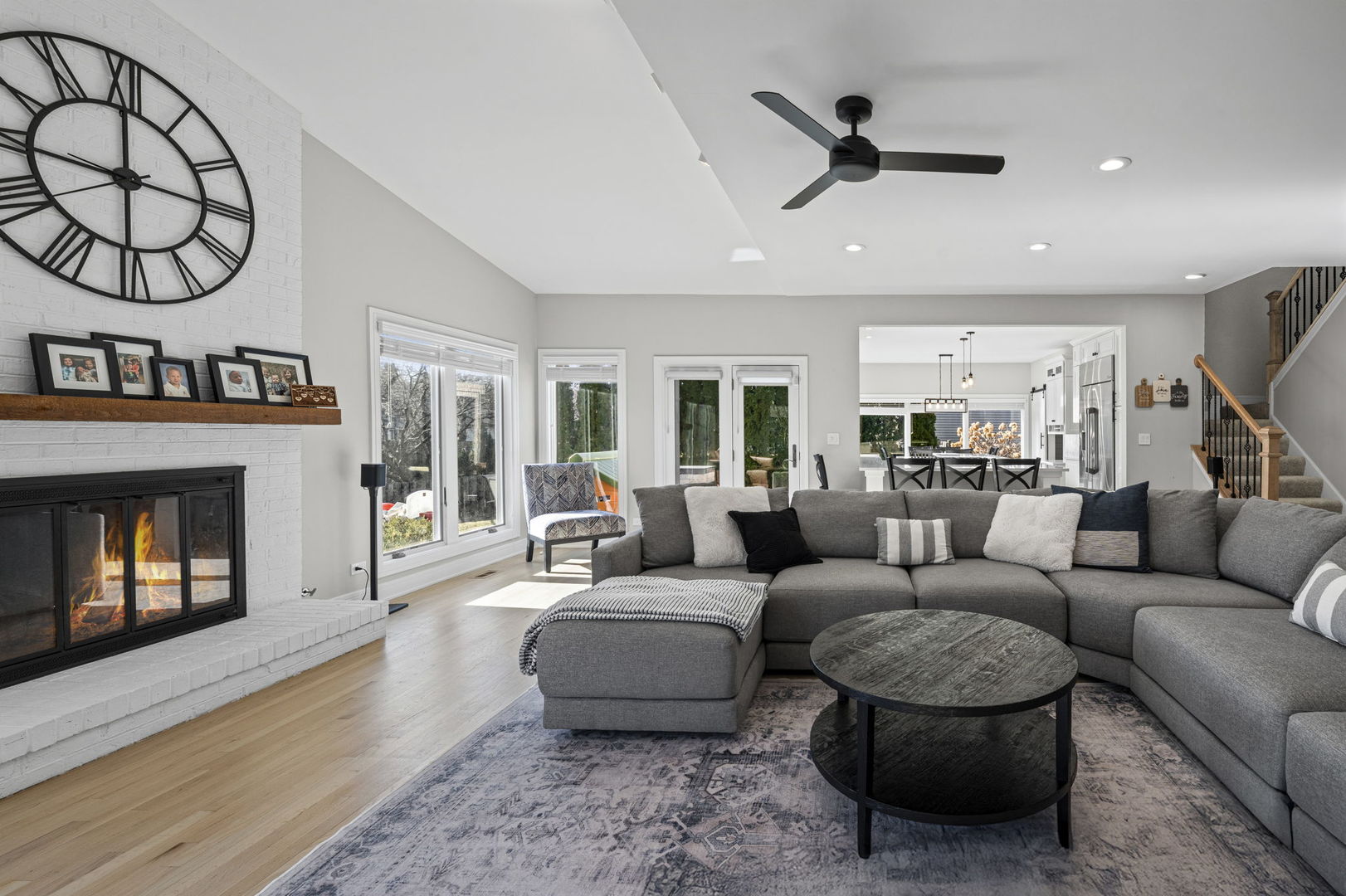 2005 N Woodland Lane, Arlington Heights, IL 60004