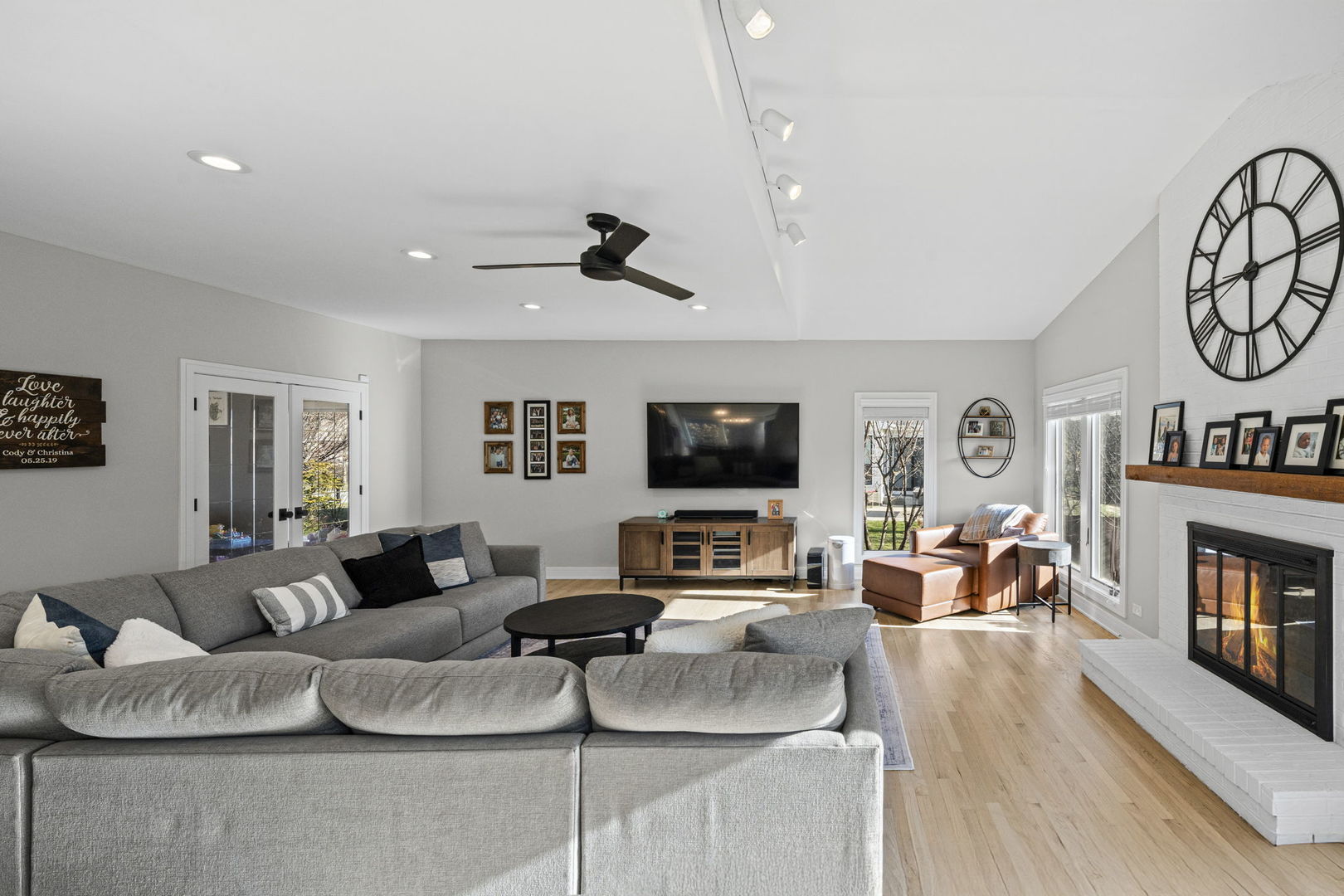 2005 N Woodland Lane, Arlington Heights, IL 60004