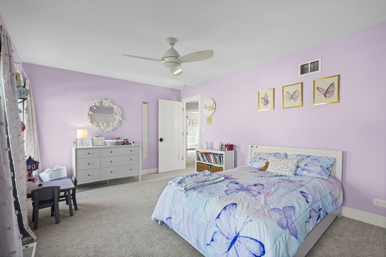 2005 N Woodland Lane, Arlington Heights, IL 60004