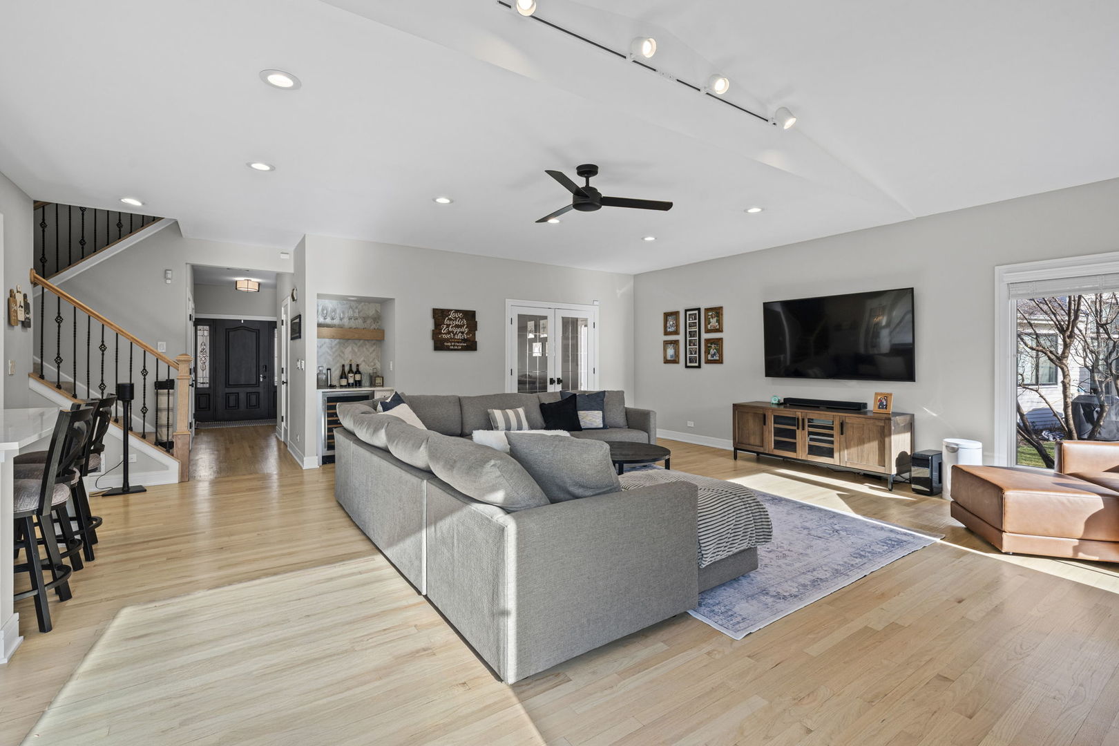 2005 N Woodland Lane, Arlington Heights, IL 60004