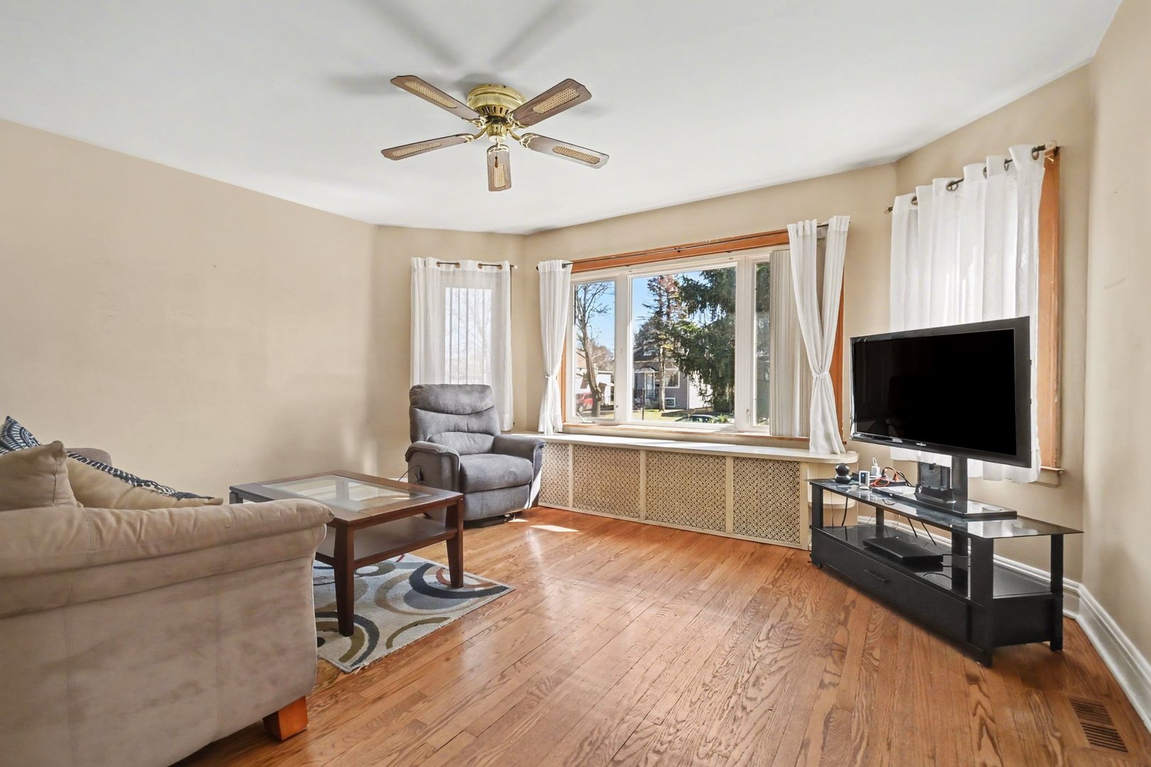 3836 Home Avenue, Berwyn, IL 60402