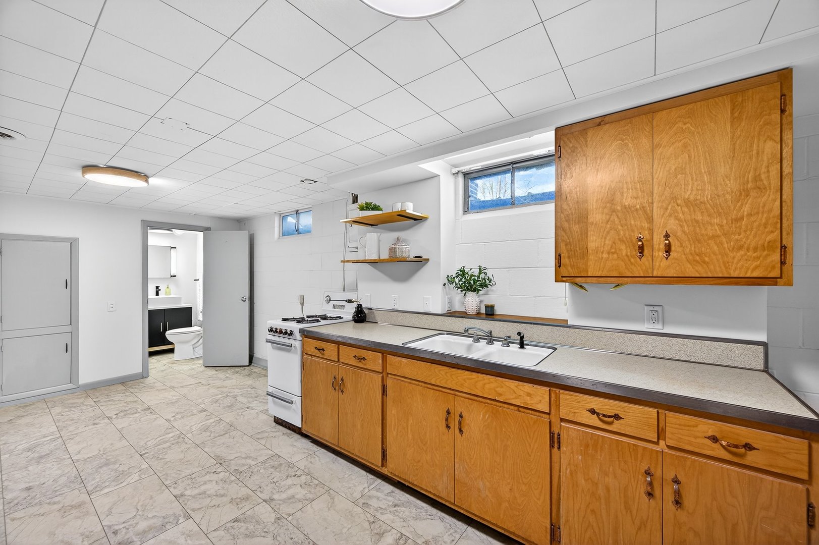 816 W College Avenue, Normal, IL 61761