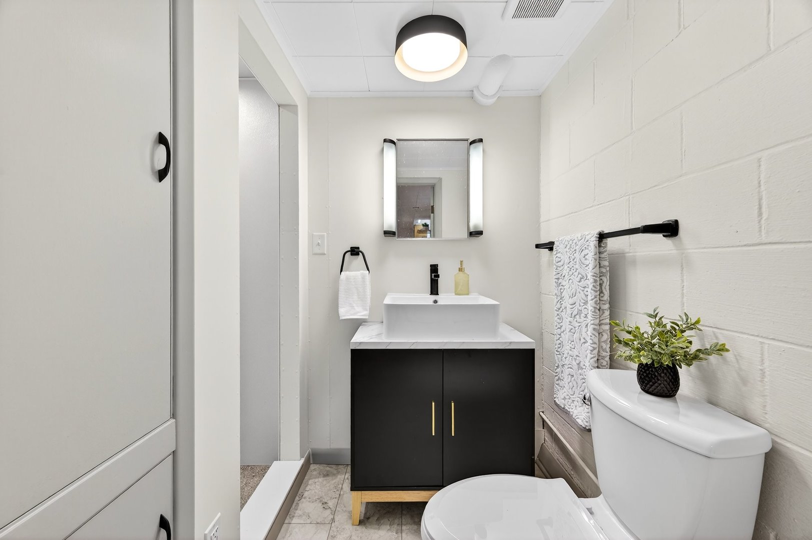 816 W College Avenue, Normal, IL 61761