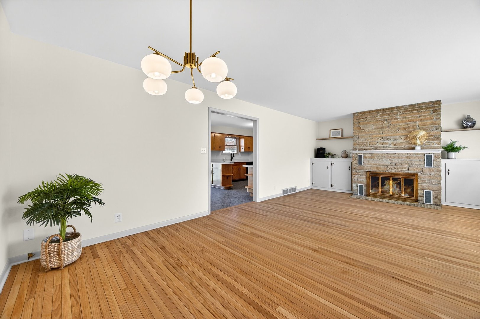 816 W College Avenue, Normal, IL 61761