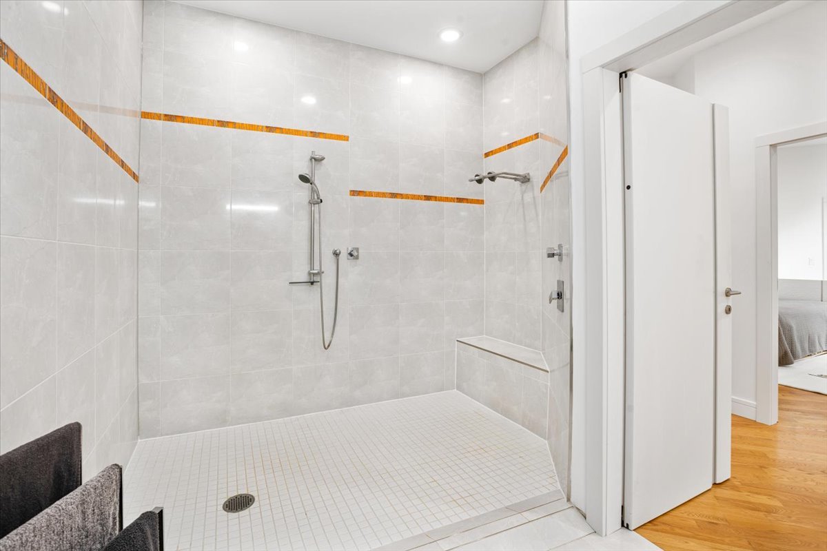 21846 N Hickory Hill Drive, Kildeer, IL 60047