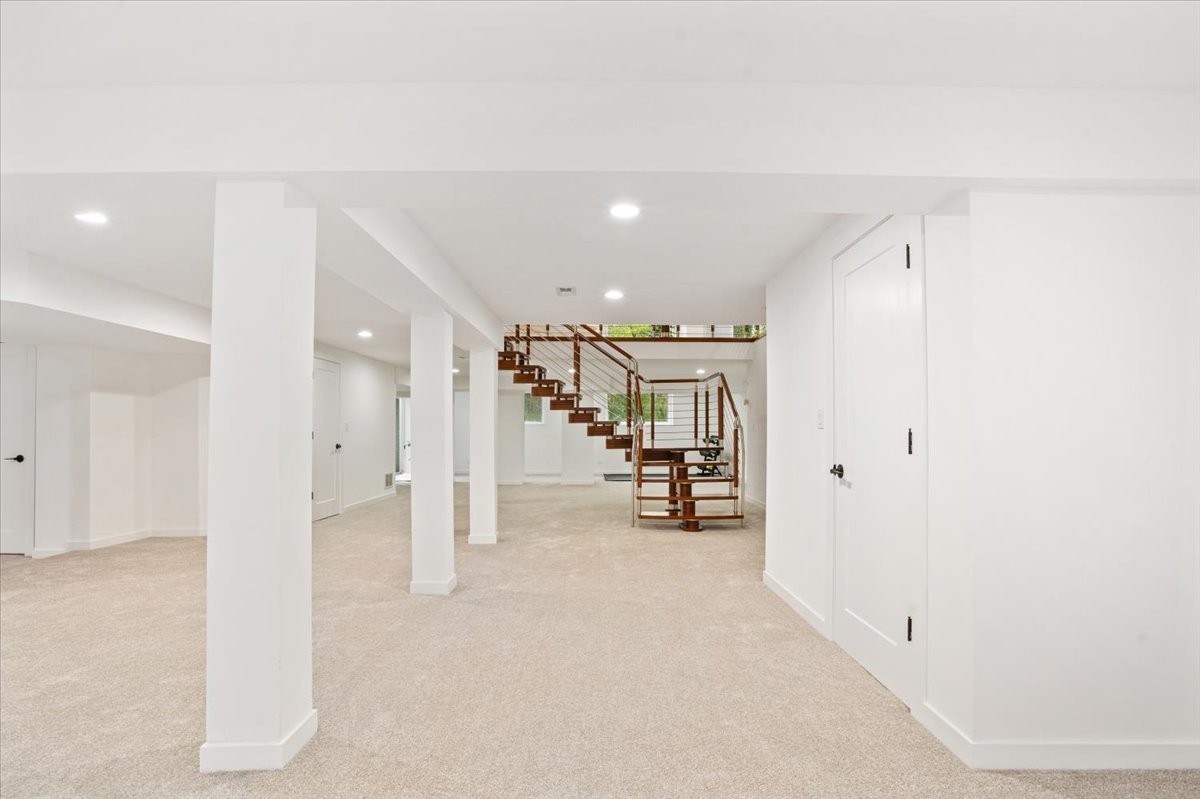 21846 N Hickory Hill Drive, Kildeer, IL 60047