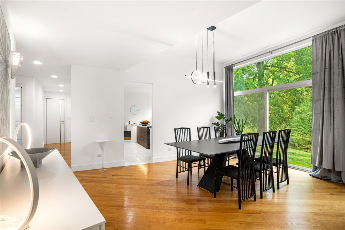 21846 N Hickory Hill Drive, Kildeer, IL 60047