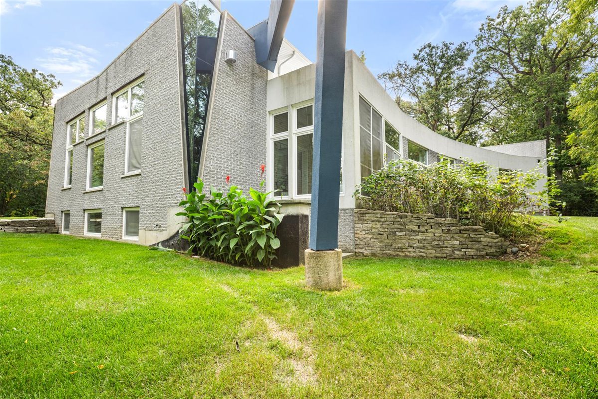 21846 N Hickory Hill Drive, Kildeer, IL 60047