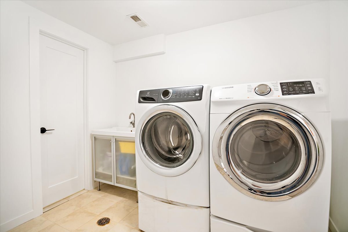 21846 N Hickory Hill Drive, Kildeer, IL 60047