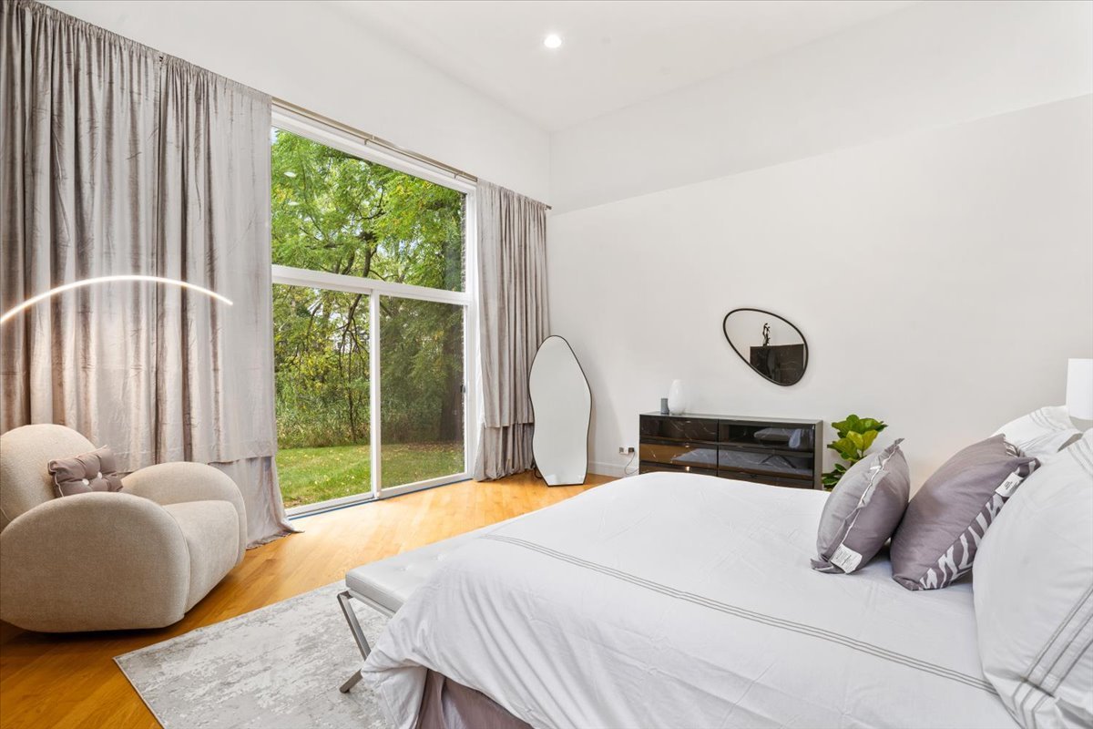 21846 N Hickory Hill Drive, Kildeer, IL 60047