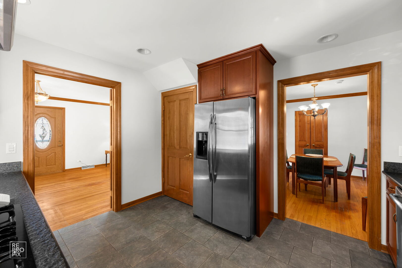 840 N Center Street, Naperville, IL 60563