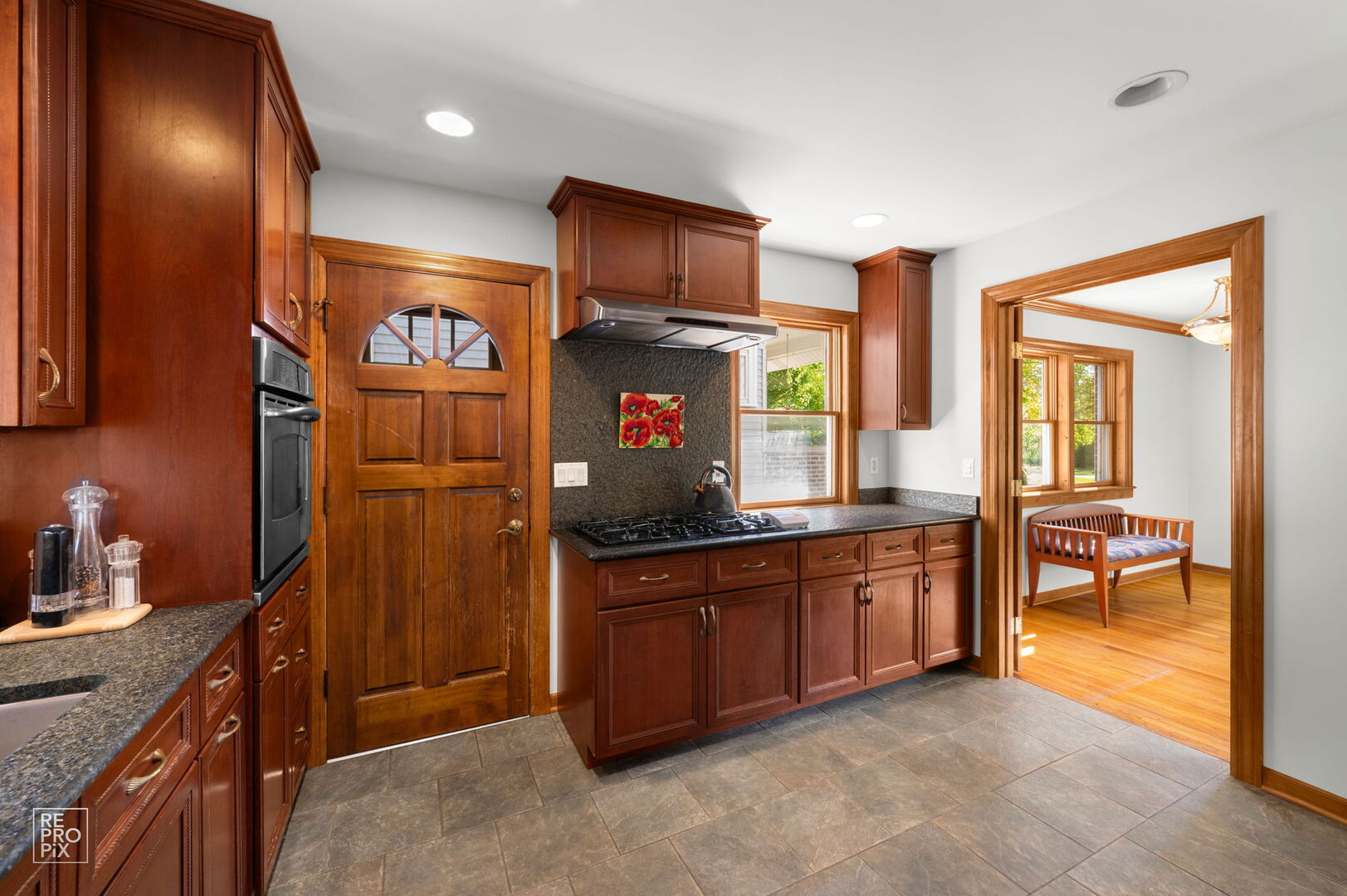 840 N Center Street, Naperville, IL 60563