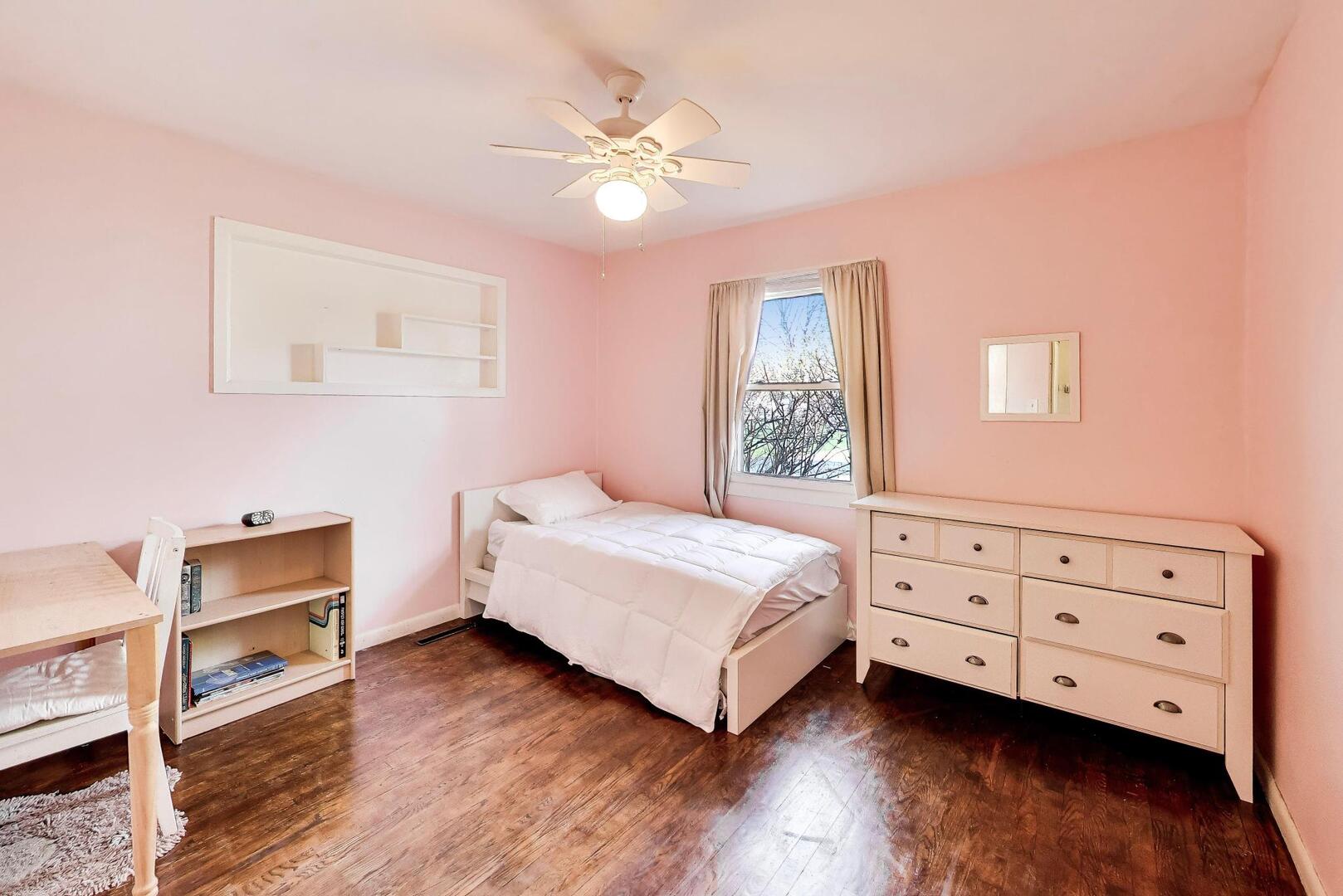 314 N Owen Street, Mount Prospect, IL 60056