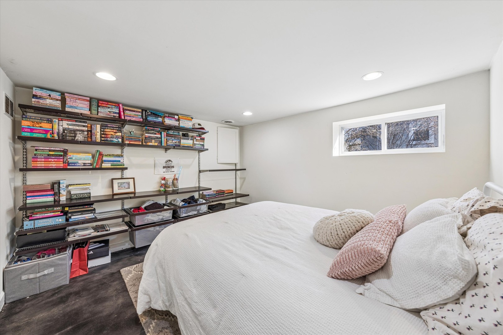 293 N Illinois Street, Elmhurst, IL 60126