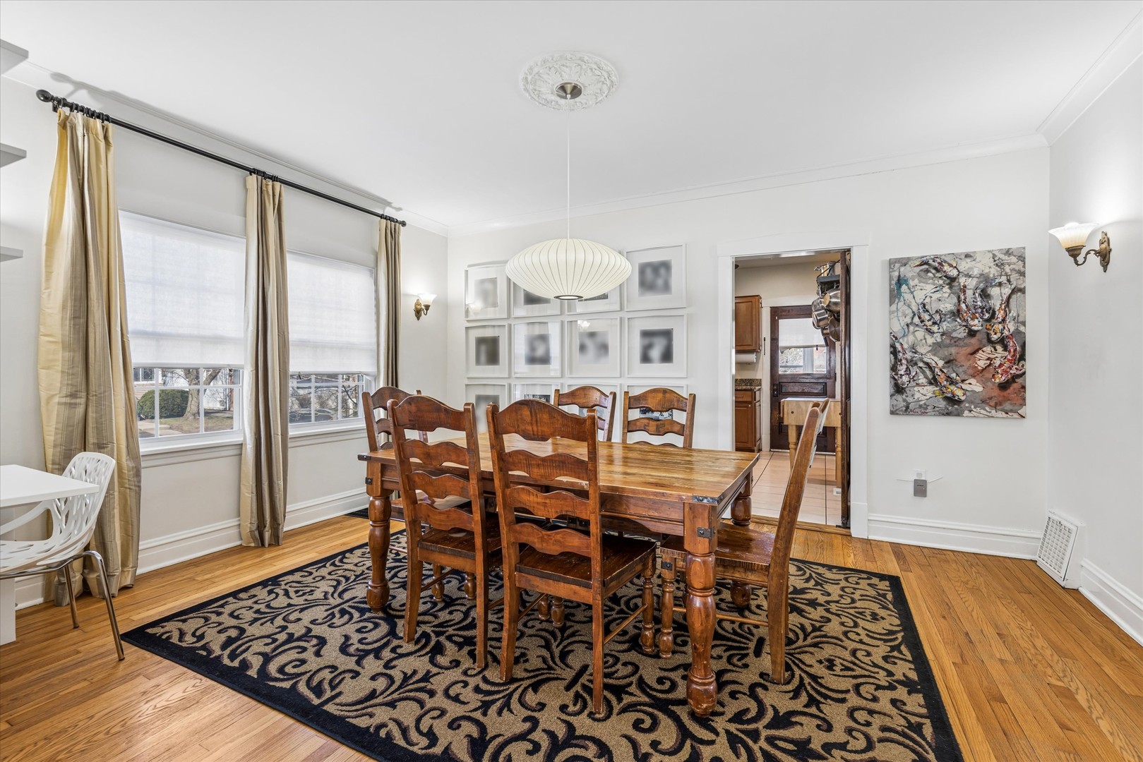 293 N Illinois Street, Elmhurst, IL 60126