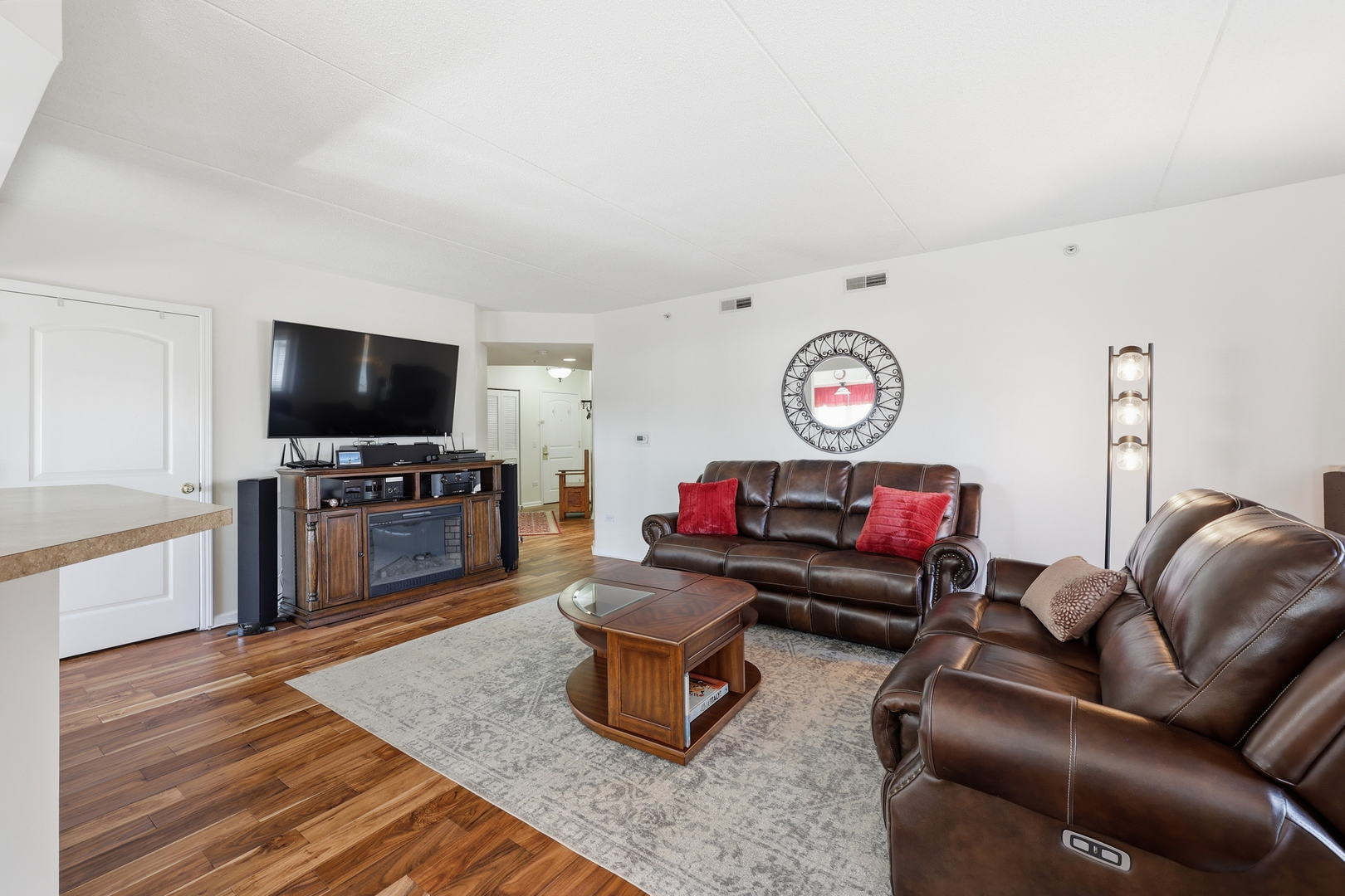 Elk Grove Village, IL 60007