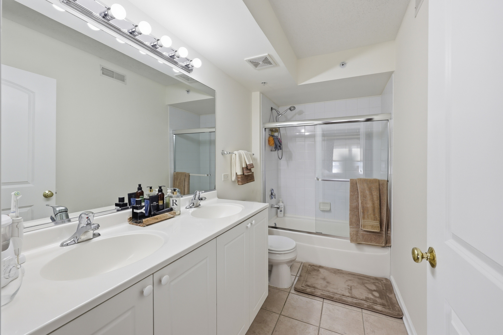 Elk Grove Village, IL 60007