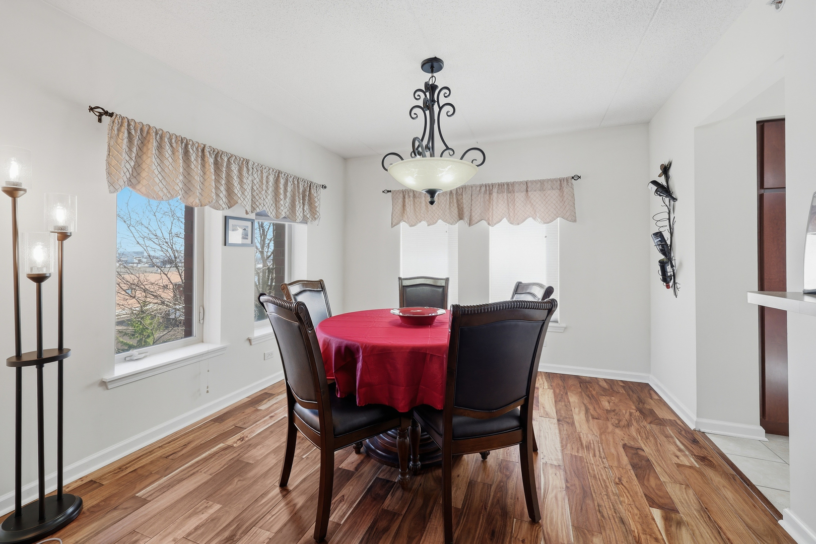 Elk Grove Village, IL 60007