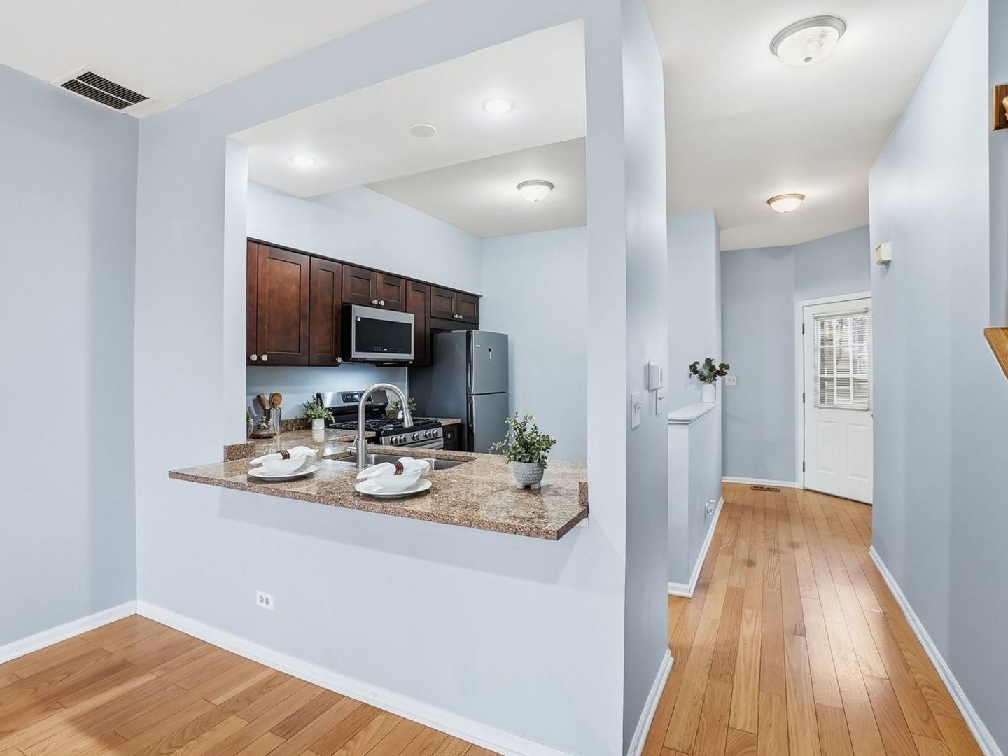 359 Glen Leven Court, Schaumburg, IL 60194