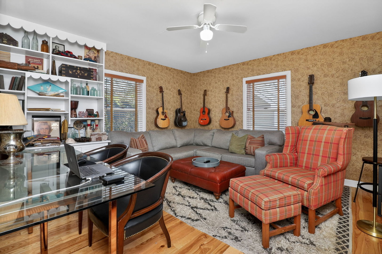 210 Woodward Avenue, Geneva, IL 60134