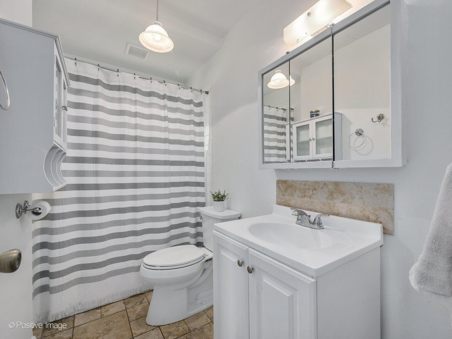 875 S York Street, Elmhurst, IL 60126