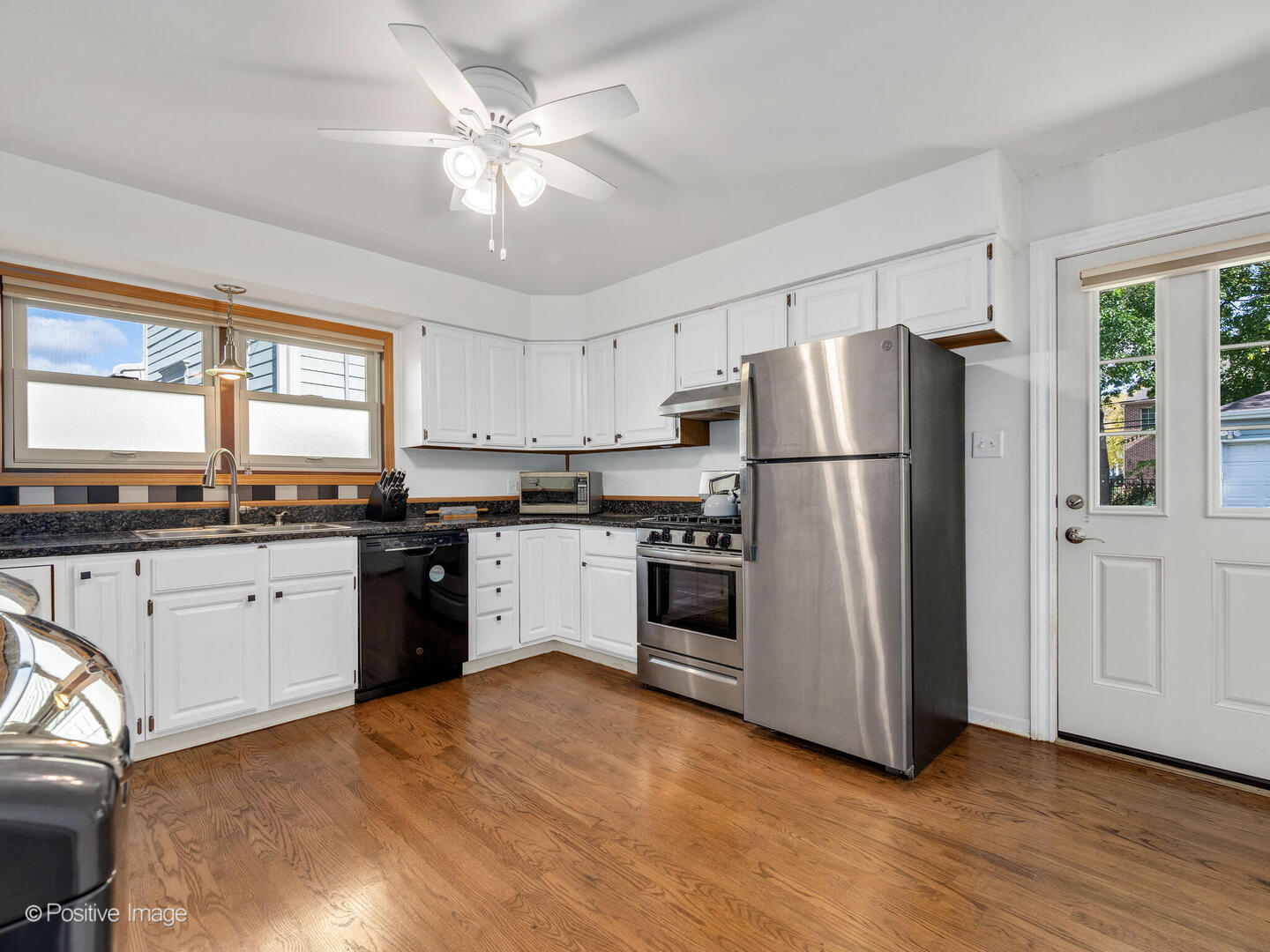 875 S York Street, Elmhurst, IL 60126