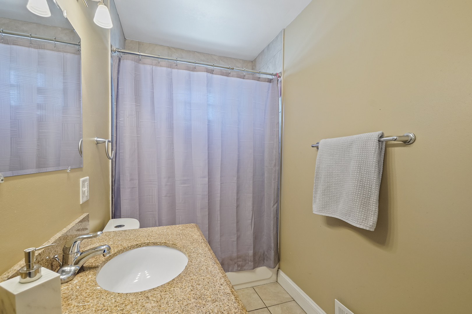 5949 School Street, Berkeley, IL 60163