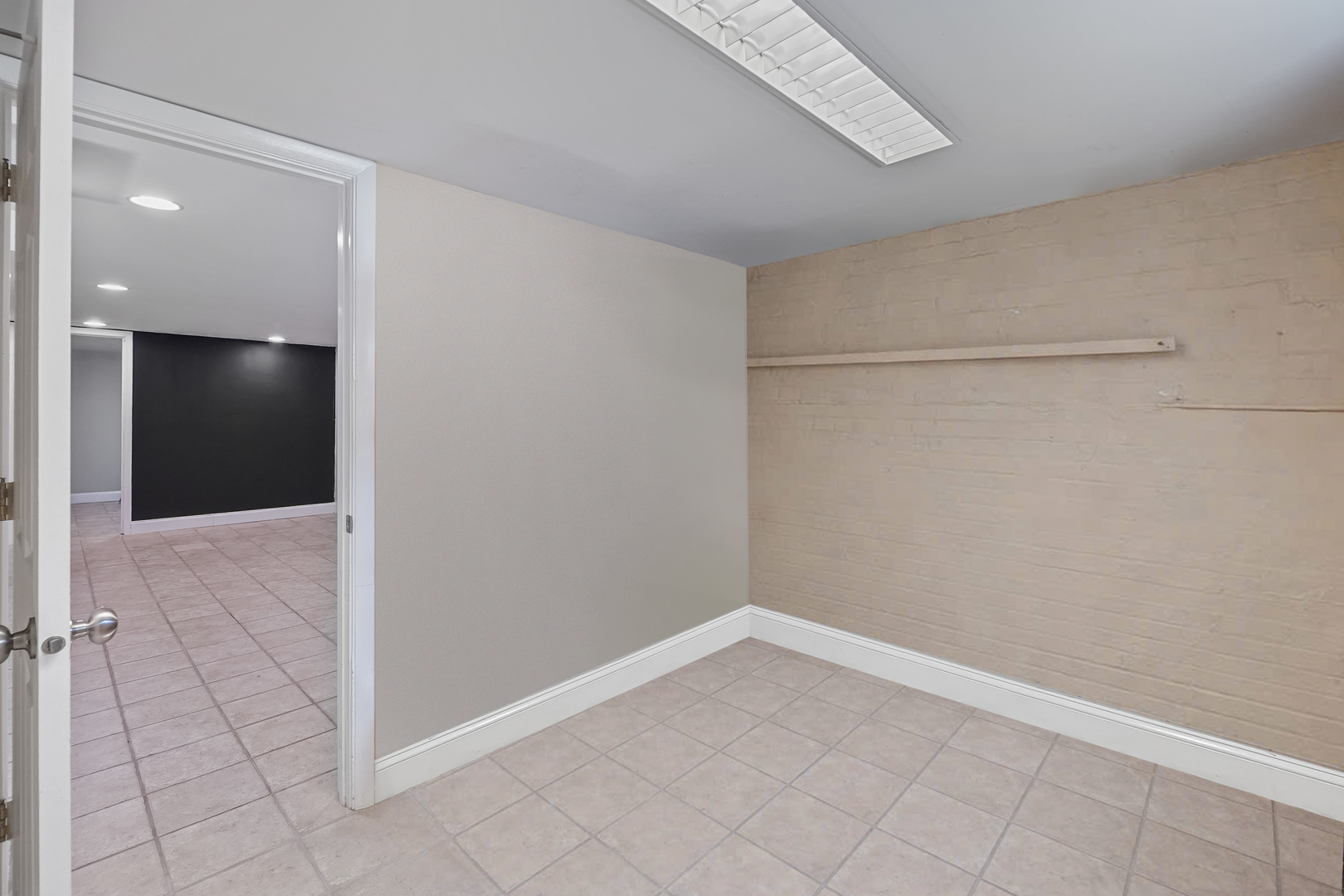 5949 School Street, Berkeley, IL 60163